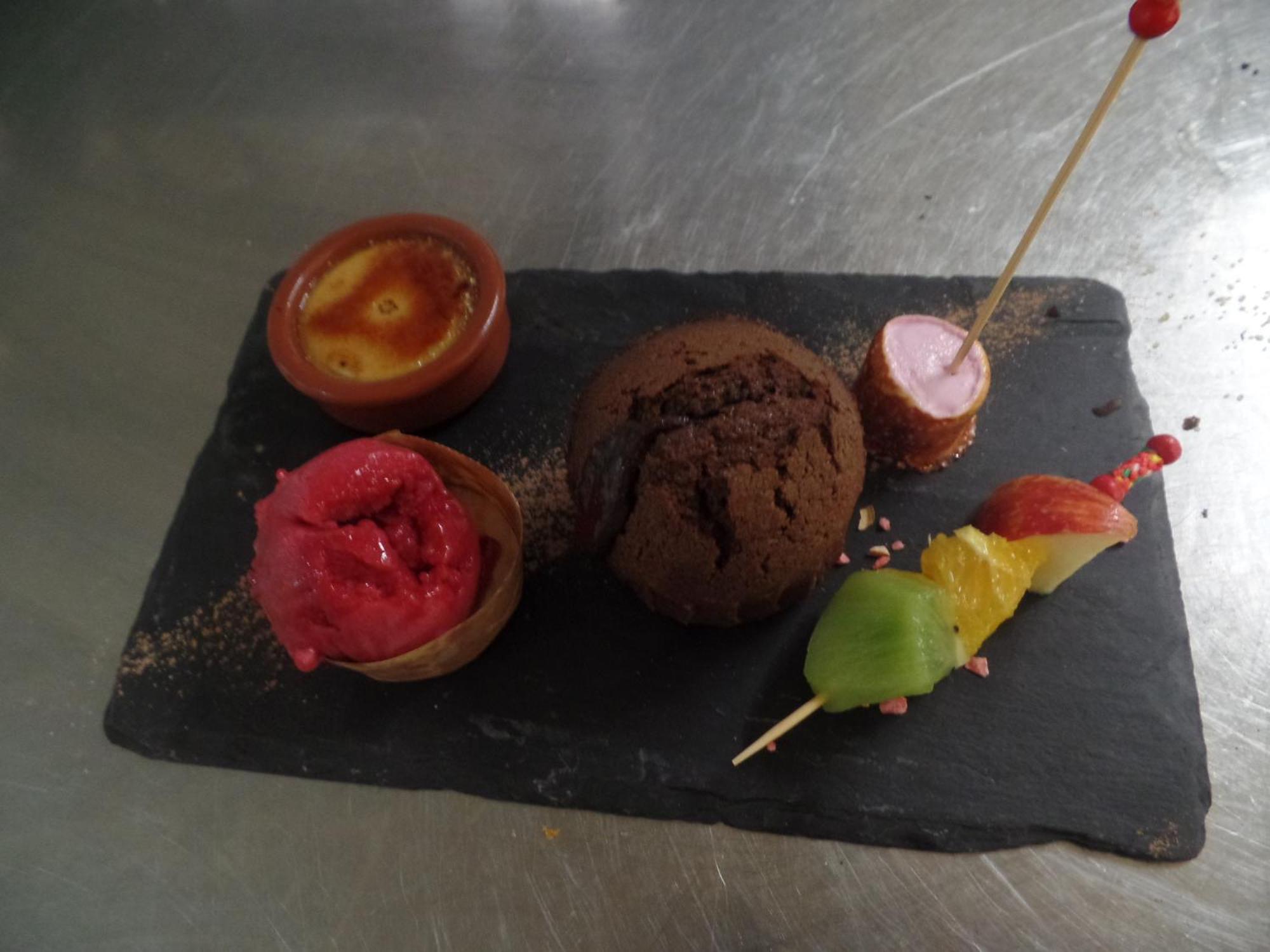Logis Hotel Restaurant Le Commerce Guichen 外观 照片